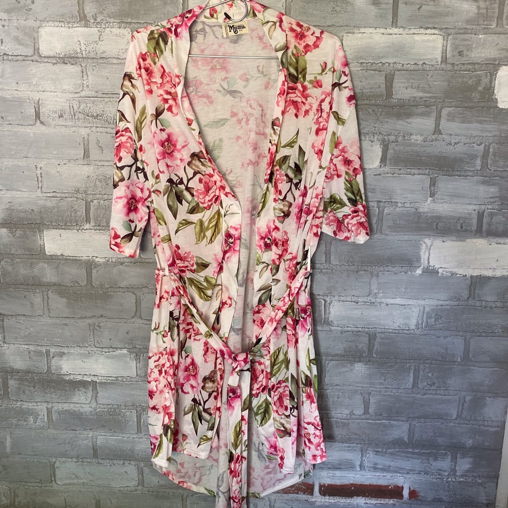 SMYM |One size Rose Robe Fabfitfun